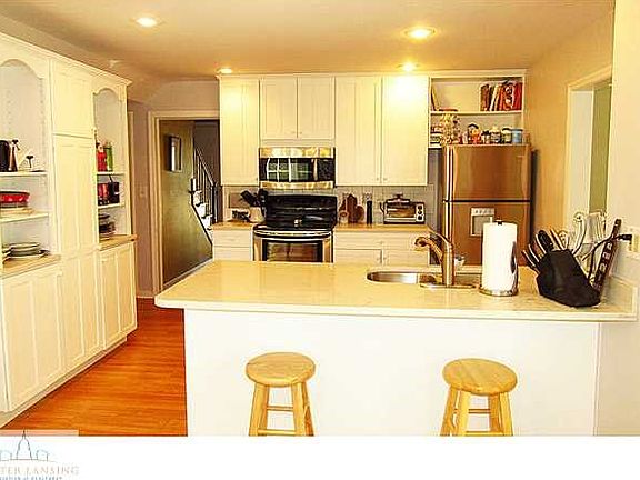 2nd image of 510 Butterfield Dr