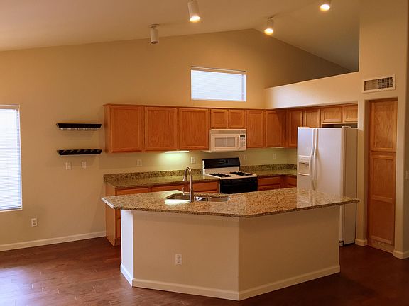 2nd image of 1203 W Flamingo Ct