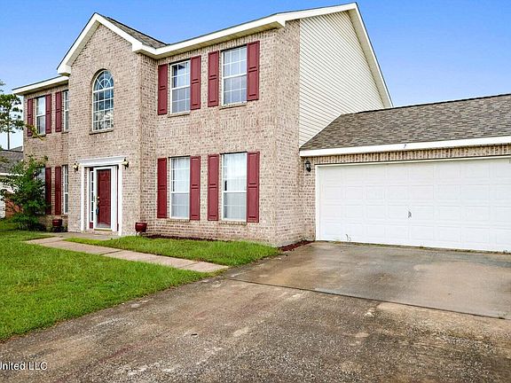 2nd image of 7 Pine Lake Ct