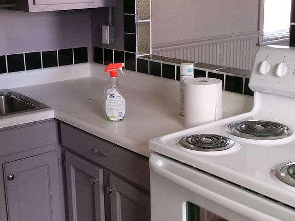 Kitchen (old photo, no upper cabinets)