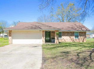 2500 Walnut Hill Dr, Flint, TX 75762