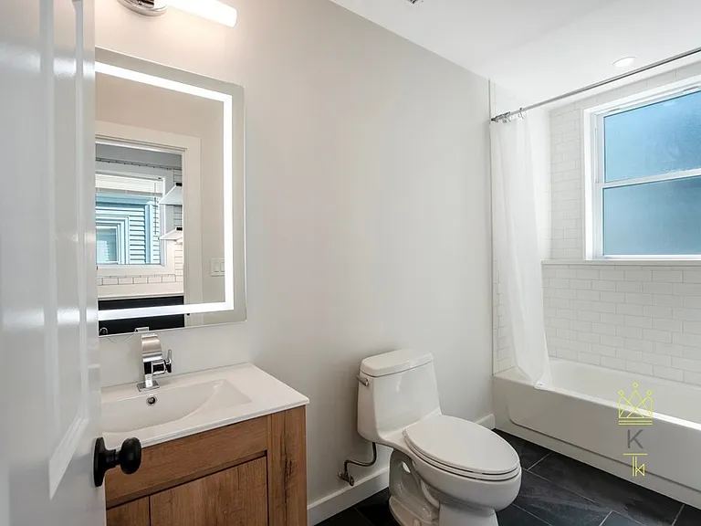 27 Linden St #1 — Photo 13