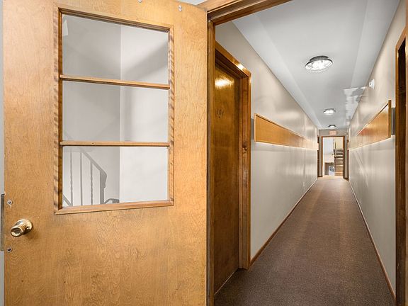 2nd image of 316 4th St SE #102