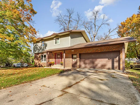 1614 Rondarwal Ln, Faribault, MN 55021