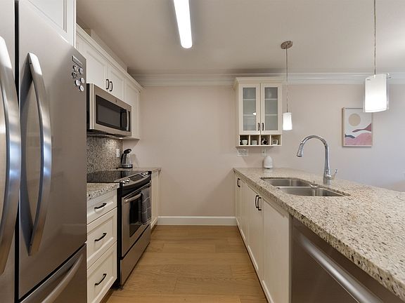 5th image of 15357 Roper Ave #306