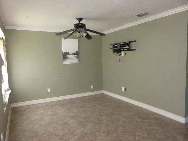 8811 Burford Ln — Photo 7