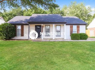10626 Oak Leaf Dr, Olive Branch, MS 38654