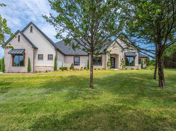 4200 Grand Timber Dr, Edmond, OK 73034