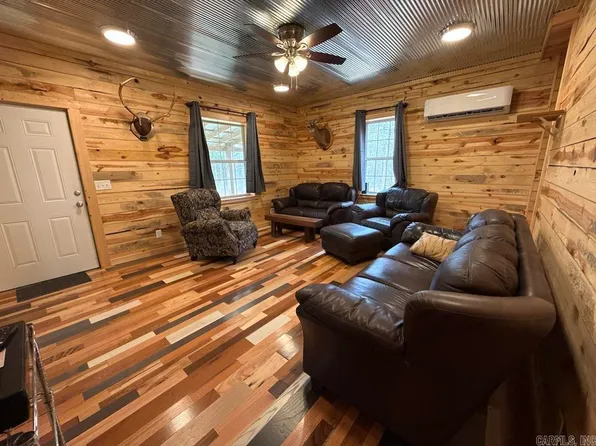 2319 Wildemar Ln, Leslie, AR 72645