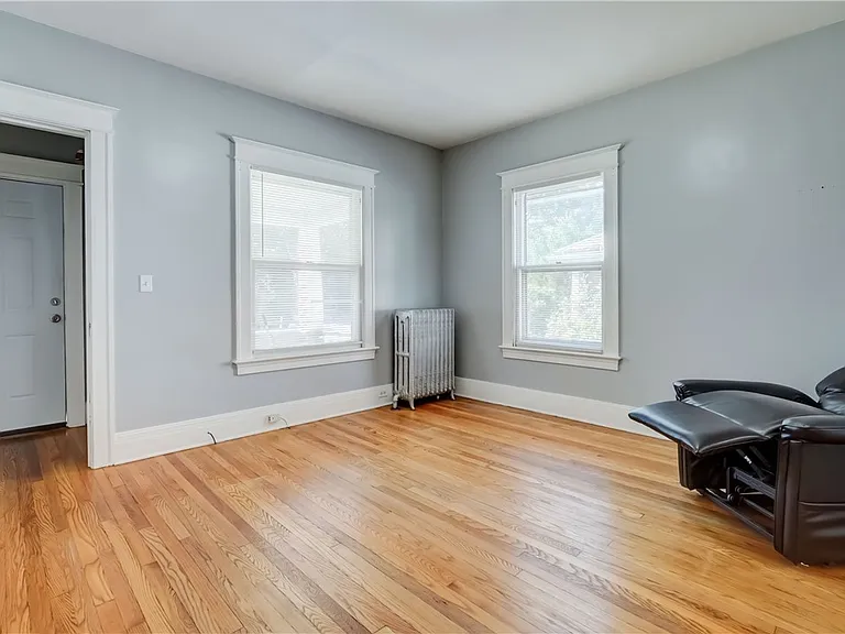 590 Garson Ave — Photo 5