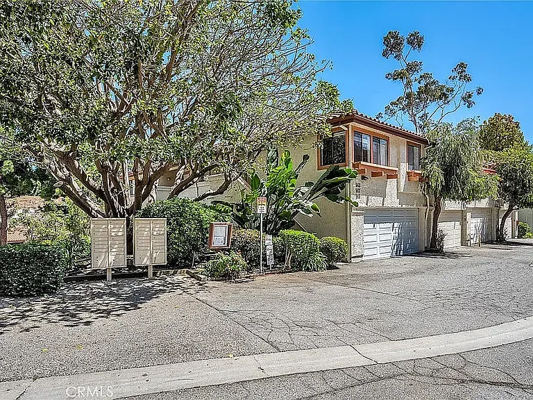 535 Palisades Dr #5355 — Photo 2