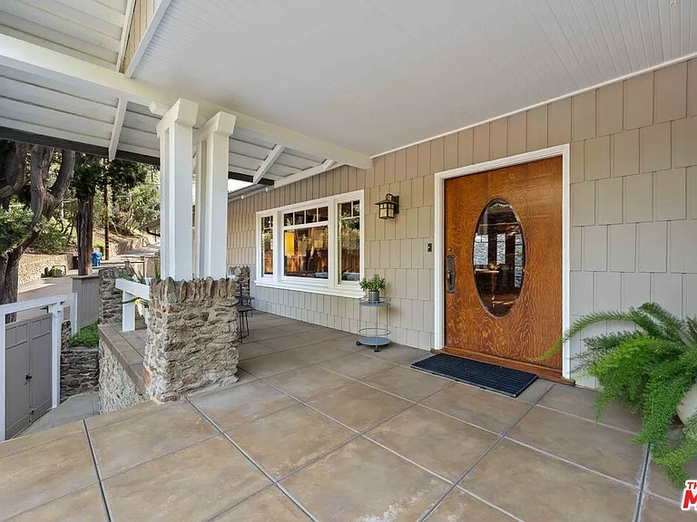 8050 Jovenita Canyon Dr — Photo 4