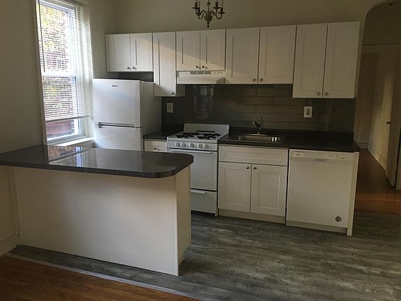 3rd image of 311 S 20th St #26