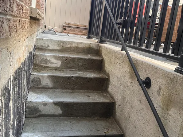 32 Darlet Ave #Basement, Ajax, ON L1Z 0G4