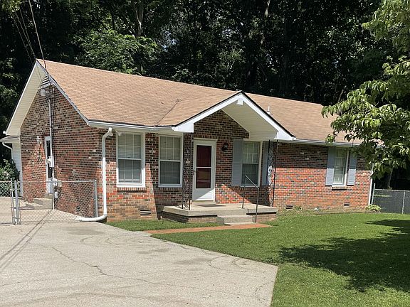 2nd image of 532 Bragg Ave
