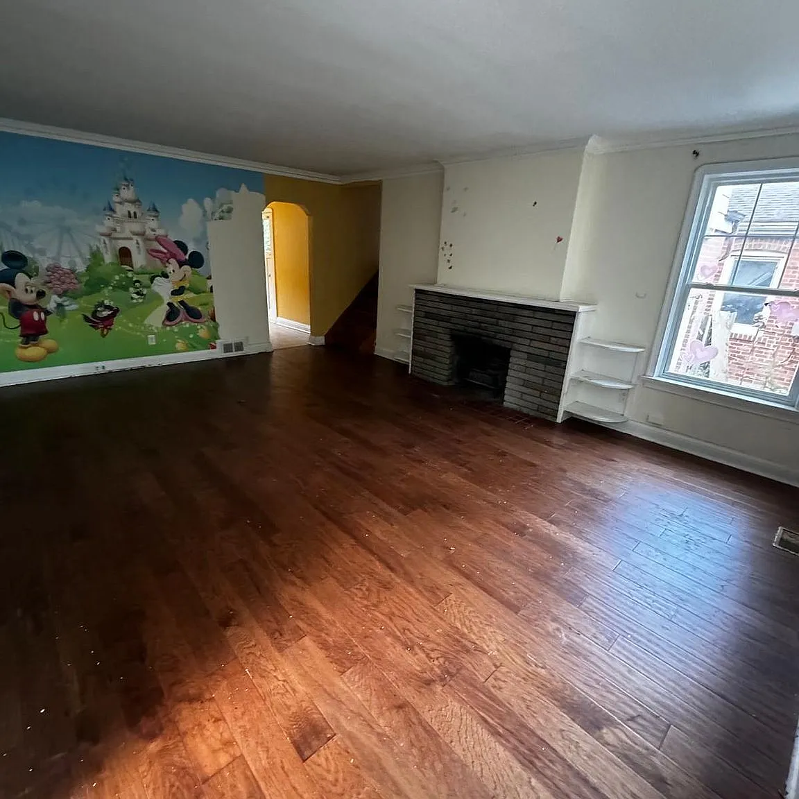 3 bed, $2,400 — Photo 3