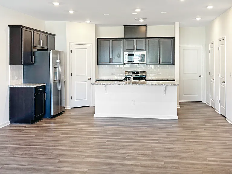 252 Marelli Dr — Photo 5