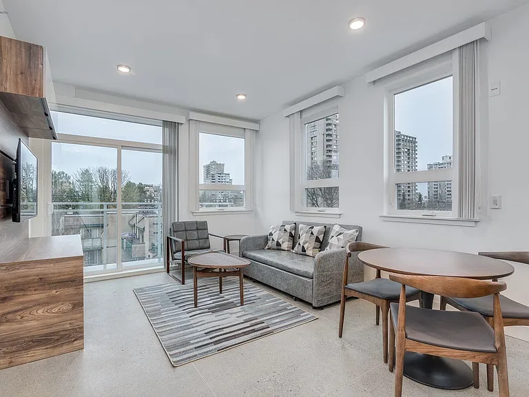 1170 Barclay St #304 — Photo 7