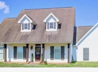 2103 Marshfield Rd, New Iberia, LA 70563