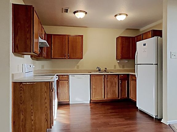 5th image of 12238 E 141st St