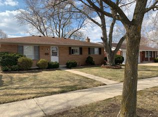 15429 Fitzgerald St, Livonia, MI 48154