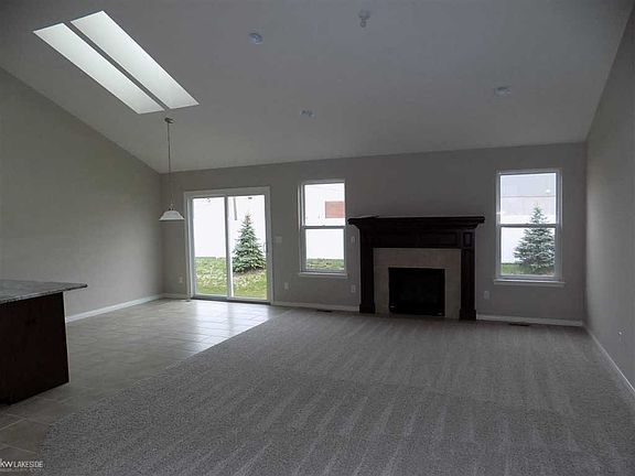 5th image of 14949 N Park Dr