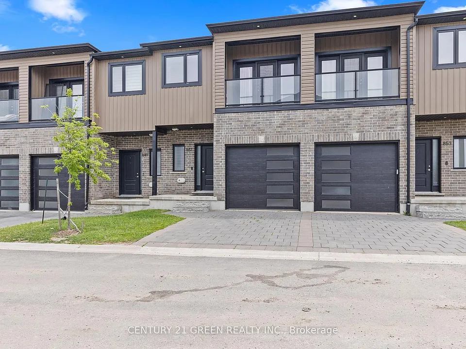 851 Sarnia Rd
