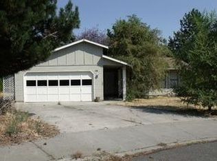 1718 NE Hollow Tree Ln, Bend, OR 97701