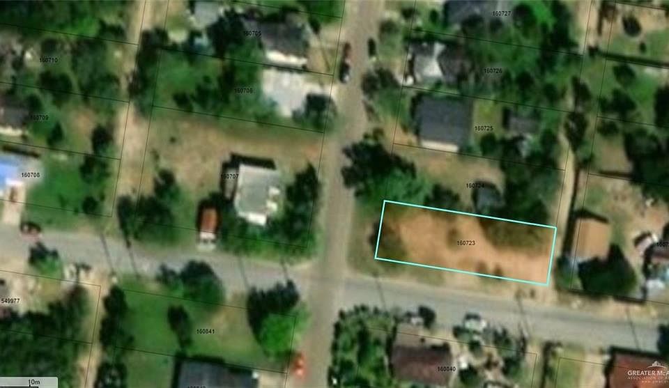 2nd image of 218 S 6th St