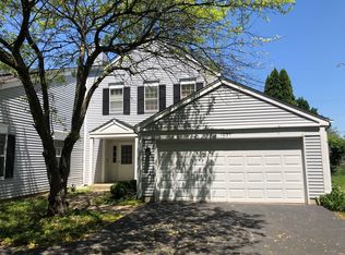 1037 Devonshire Ave #1037, Naperville, IL 60540