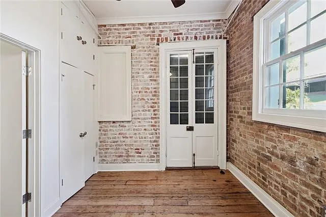 526 Royal St #4 — Photo 10