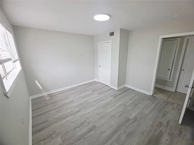 3 bed, 1.0 bath, 925 sqft, $1,195 — Photo 3