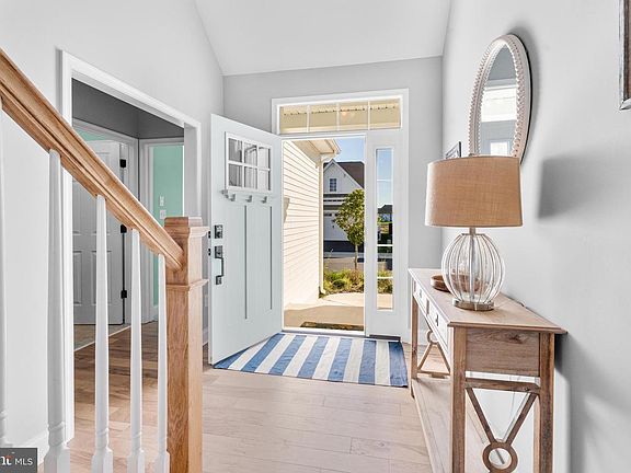 5th image of 30579 Canary Way #5