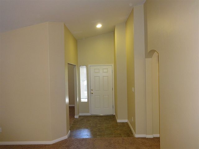 2nd image of 2424 Paradise For Enrtt