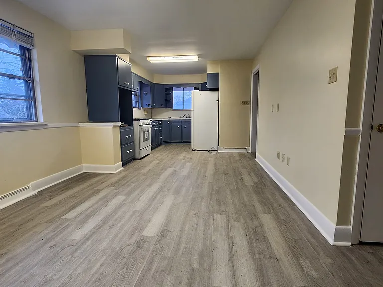 Dining room & kitchen