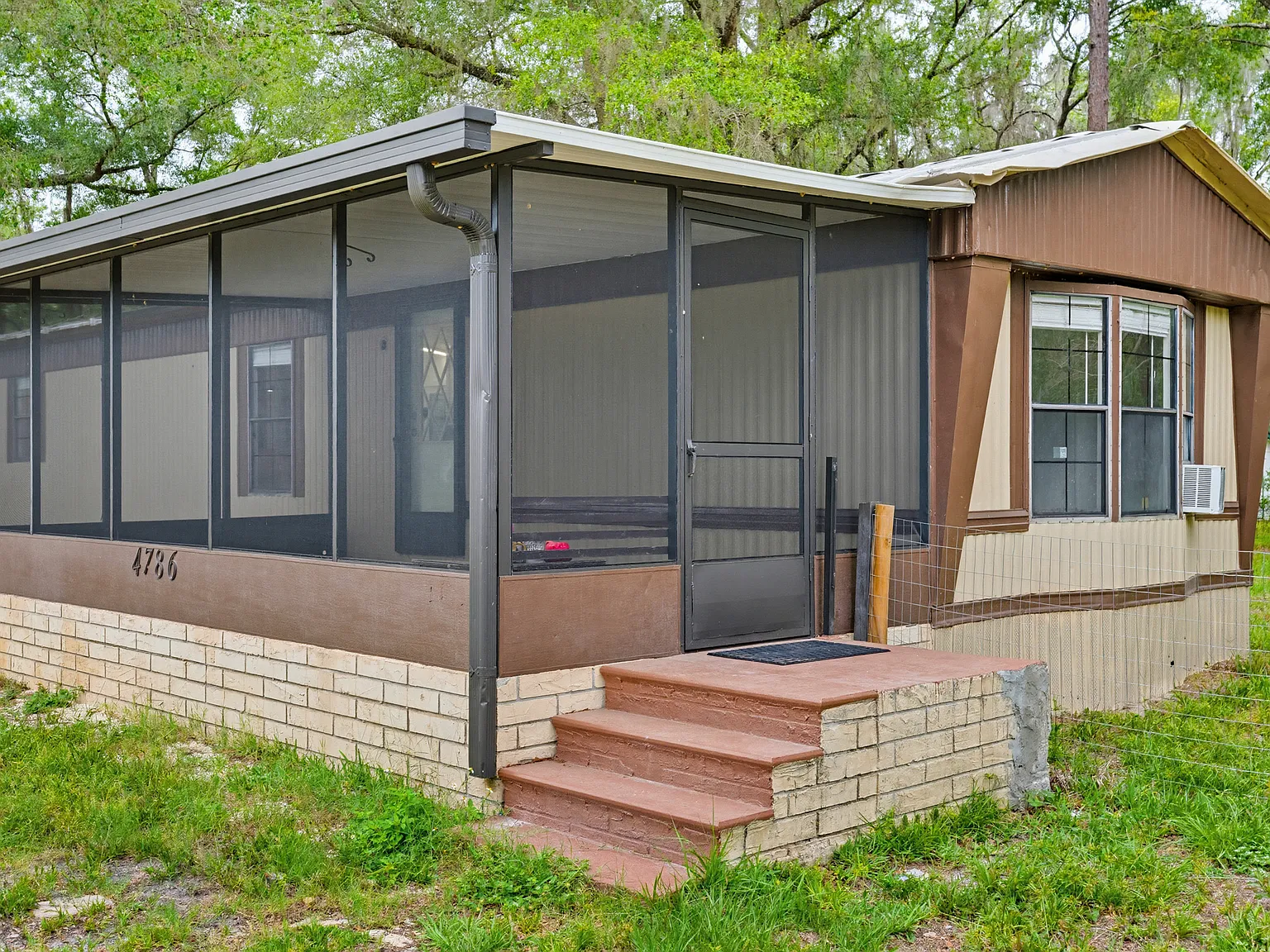 2 bed, 924 sqft, $1,250 — Photo 2