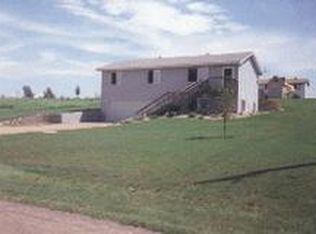 808 1st Ave N, Castlewood, SD 57223