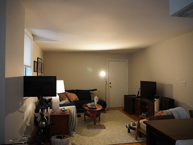 3 Bartlett St — Photo 10