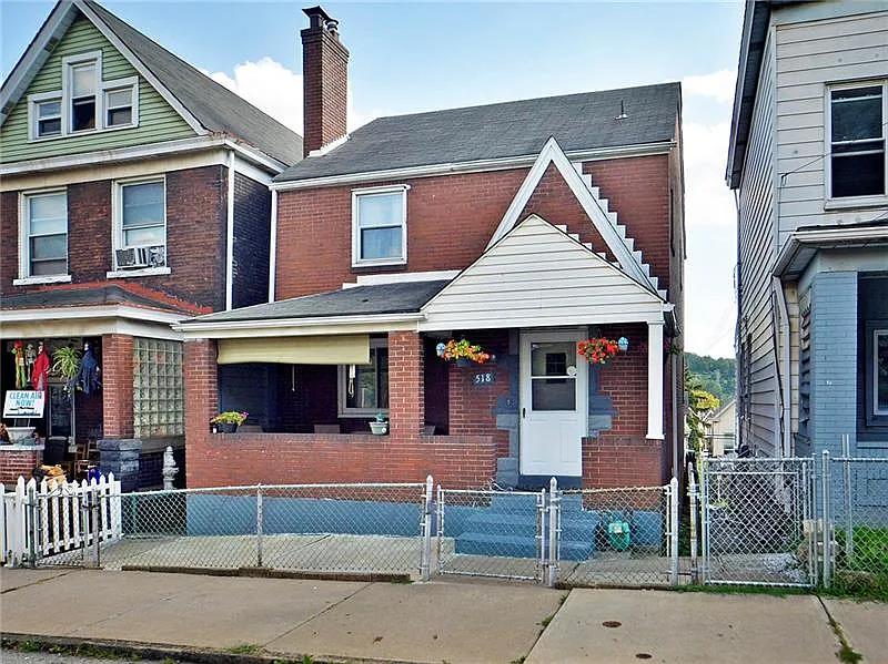 518 Howard St photo 1