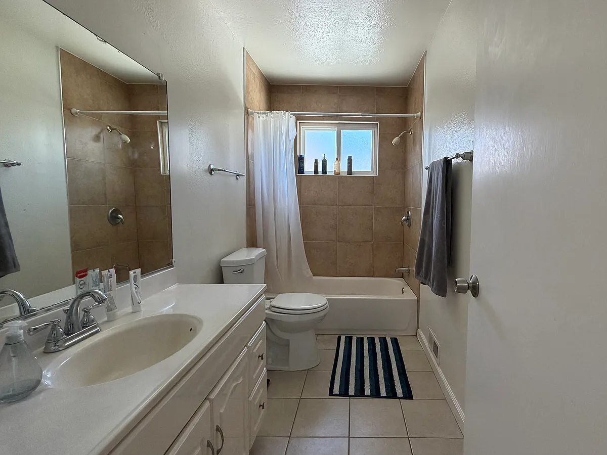 Building Photo - 974 Desert Isle Dr #974