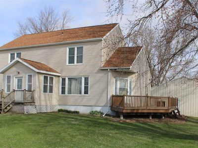 697 E Adams St, Marengo, IA, 52301