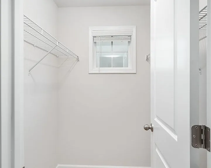 775 Justify Loop — Photo 12