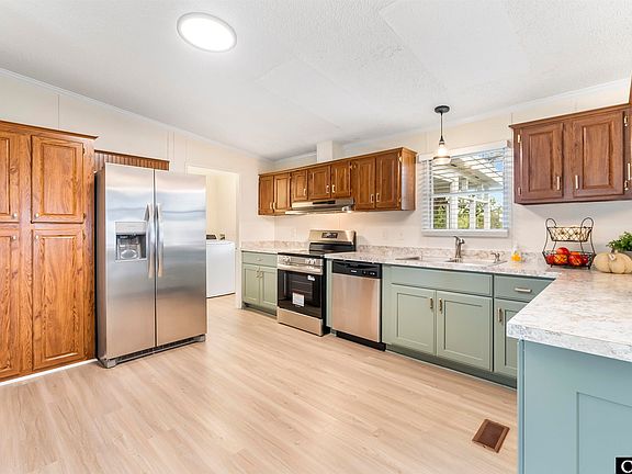 5th image of 121 Bryan Rd Lot 11