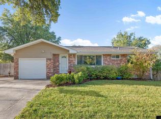 7645 Mesa Rd, Lincoln, NE 68505