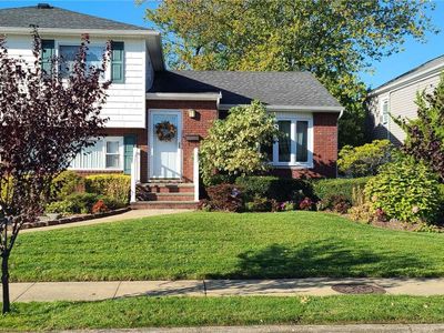 24 Gerald Avenue, Freeport, NY, 11520