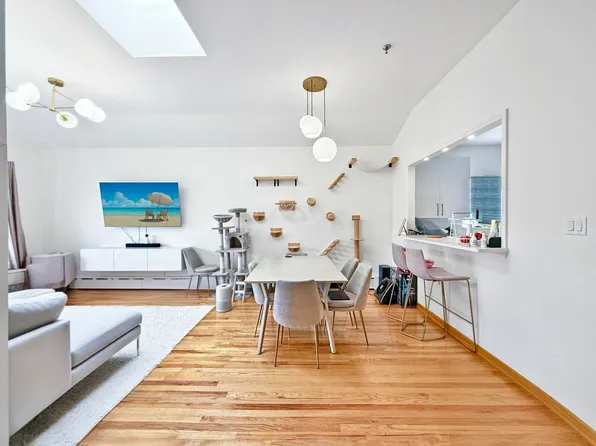 1440 West Fourth Street image 4 of 21