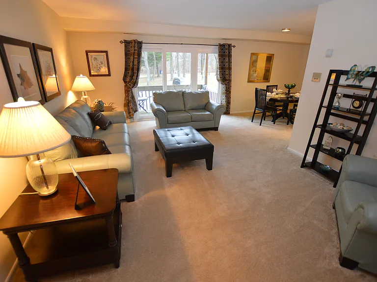 Tall Oaks Apartments — Photo 7