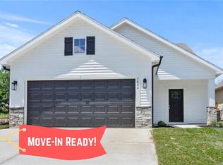 7812 NW 122nd St, Kansas City, MO 64163