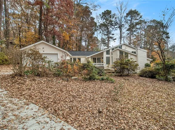 4380 Wood Creek Dr, Marietta, GA 30062