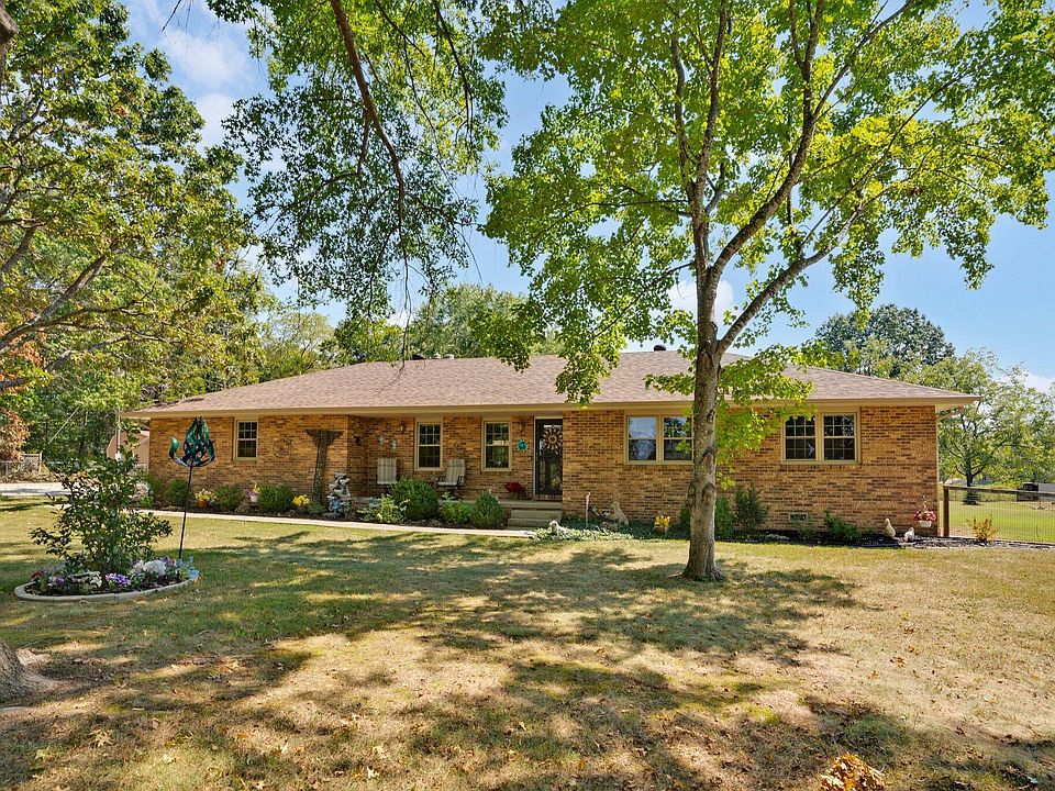 1st image of 240 Finbrooke Road